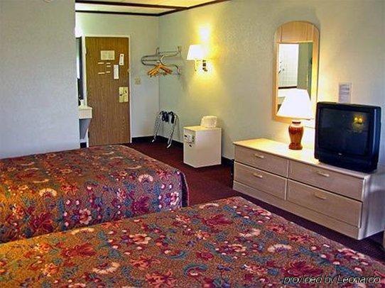 Days Inn By Wyndham Geneva/Finger Lakes Oda fotoğraf